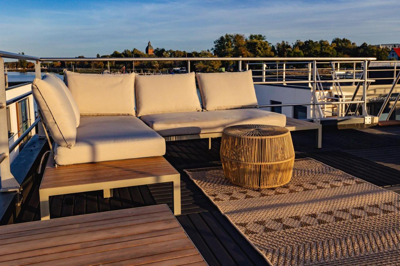 Hausboot Kuestennebel Ribnitz-Damgarten Ngoại thất bức ảnh